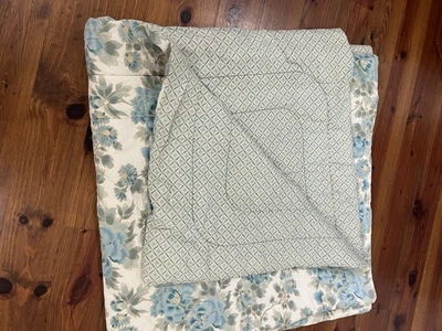 Edredón Reversible 80x84 - Verde Azul Floral Foto 1 de 4