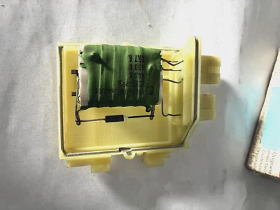 357959263 Resistenza Ventola Abitacolo Originale  Per VW PASSAT dal 1988-1997 - Immagine 1 di 4