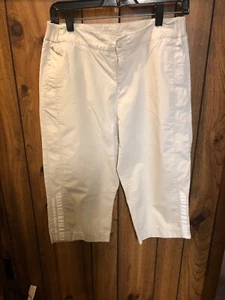 Athletic Works Cream Capri Pants Small 4-6 EUC - Picture 1 of 3