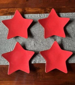 4 William Sonoma Red Star Shaped Holiday Dessert Salad Snack Plates 9” Gold Trim - Picture 1 of 17