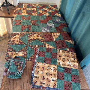 Sampler Quilt Blocks 15 -Unfinished Quilt Or Craft Green Red Tan - Picture 1 of 16
