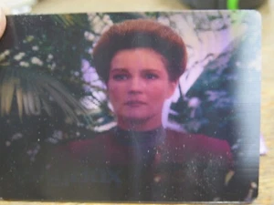 1995 Skybox STAR TREK VOYAGER Capt Janeway Lenticular Motion Redemption Card - Picture 1 of 9