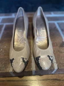 AGL ATTILIO GIUSTI LEOMBRUNI Cap Toe Pump beige / nude Leather snakeskin 8.5 39 - Picture 1 of 12