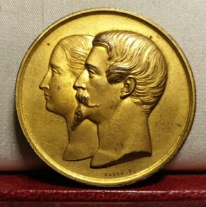 1855 38mm exposition universelle Gilt medal napoleon III Eugénie - Picture 1 of 2