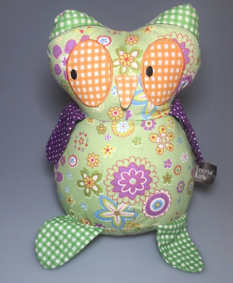 Jelly Bean Patchwork Owl 10” Trend Lab Floral Guinga Verde Peluche Suave Juguete para Bebé Foto 1 de 4