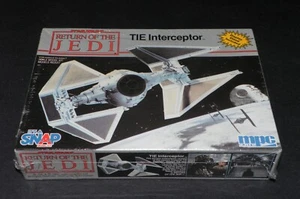 Star Wars  Return Of The Jedi TIE Interceptor / Tie Fighter MPC Snap Model Kit - Picture 1 of 2
