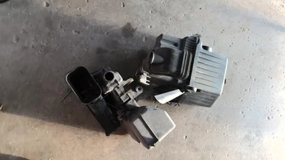 Used Air Cleaner Assembly fits: 2013 Kia Soul 2.0 Grade A - Image 1 of 4