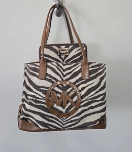 AUTHENTIC MICHAEL KORS LARGE HAMILTON ZEBRA PRINT HANDBAG W/ MATCHING WALLET - Picture 1 of 13