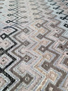 TELA BROCADA AFRICANA DE ORO METÁLICO RULUSH BEIGE MULTICOLOR Se vende por yarda - Imagen 1 de 14