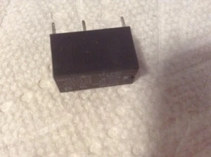 Relé Omron G6B-1174P-FD-US 24 VDC - Imagen 1 de 5