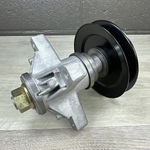 Oregon 82-412 Spindle Assembly Cub Cadet - MTD 918-0412 - Picture 1 of 3