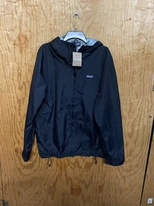 Patagonia Men's Torrentshell 3L Rain Jacket Black - Large. $179 - Picture 1 of 16