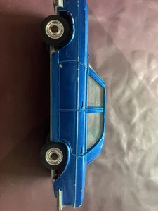 DINKY TOYS 160 MERCEDES-BENZ 250SE  BLUE Average Condition - Picture 1 of 5