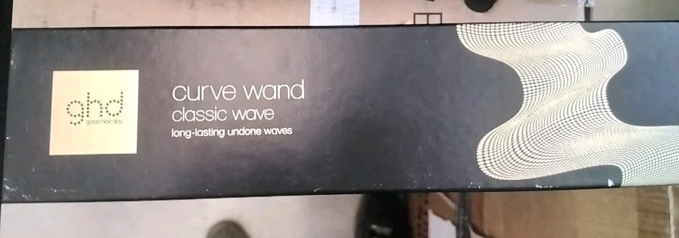 ghd Curve Classic Wave Arricciacapelli Professionale in Nero - Per Ricci e Onde - Immagine 1 di 2