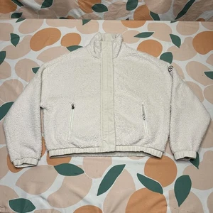 Vuori Cozy Sherpa Jacket Women's Medium Beige Ivory Deep Pile Fleece Athleisure - Picture 1 of 15