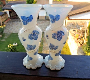 Pair of 19th Century French Baccarat Milk Opaline Glass Vases - Picture 1 of 23