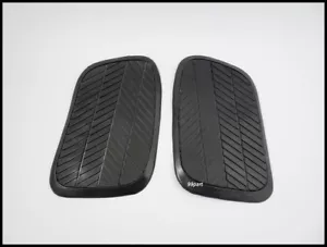 HONDA C95 CA95 C92 CA92 CA160 FUEL TANK RUBBER KNEE PAD 1 PAIR L+R - Picture 1 of 8