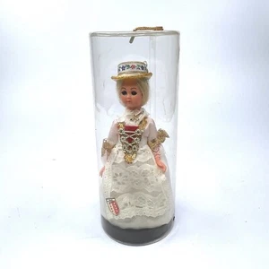 Vintage Walliser Souvenir Puppe aus der Schweiz 7" groß in Trachtenkleid Swiss - Bild 1 von 8