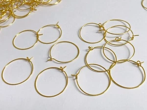 35x Gold Wine Glass Charm Rings - Wedding, Party, Christmas - DIY Markers Hoops - Picture 1 of 3