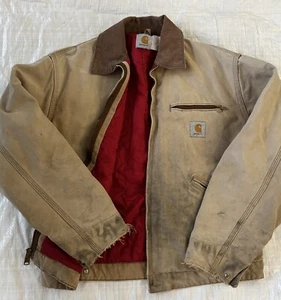 Carhartt Detroit Jacket 6QLJ Red Quilt Lined Faded Distressed Coat 90's Vintage - Picture 1 of 24