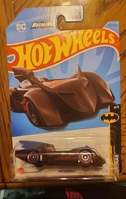 Hot Wheels ERROR Batmobile Red 4/5 Batman "HE BRAVE AND THE BOLD" 2023 DC - Image 1 of 4