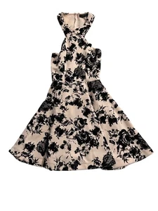 B Darlin Kleid Damen Größe Small rosa und schwarz Blumenmuster Fit and Flare Dress  - Bild 1 von 2