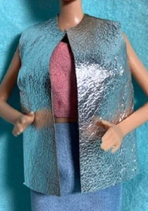SILVER METALLIC LONG VEST - LEATHER CLOTHES FOR BARBIE OR OTHER FASHION DOLL - Picture 1 of 4