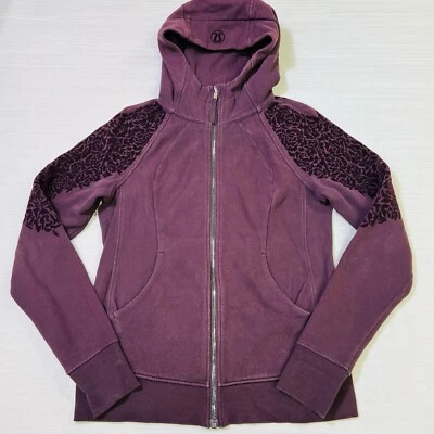 Chaqueta Lululemon Mujer 8 Terciopelo Buceo Sudadera con Capucha Cremallera Floral Flock Púrpura Atlética Foto 1 de 4