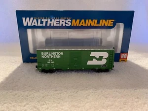 Walthers Mainline #910-1154 HO Scale Burlington Northern 40' AAR Boxcar #186240 - Bild 1 von 8