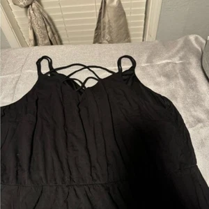 Abito nero con spalline - Foto 1 di 3
