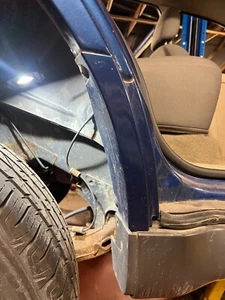 2008-2012 FORD ESCAPE PASS SIDE,RIGHT, REAR FENDER MOULDING 8L84-7829038-AE - Picture 1 of 6