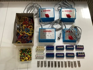 Märklin HO, großes Konvolut Trafos, Stellpulte, Verteiler, Stecker, Kabel etc. - Bild 1 von 7