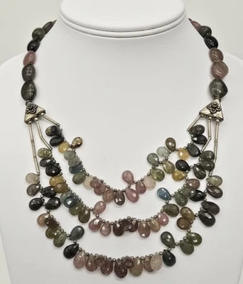 Collar de cuentas facetadas briolette de turmalina multicolor de diseño natural Foto 1 de 4