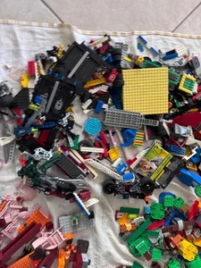 Lego 1 kg - set Harry Potter, city, ultra agent, super Mario, batman, city - Foto 1 di 21