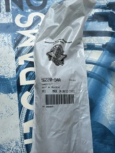 NEW OEM Harley Davidson Throttle Grip And Sleeve 56220-94a - Picture 1 of 2