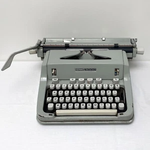 Hermes 3000 typewriter - Picture 1 of 15