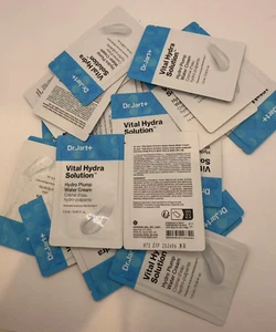LOT OF 100DR.JART+ VITAL HYDRASOLUTION HYDROPLUMP WATER CREAM 1.5ML*100PCS=150ML - Picture 1 of 1
