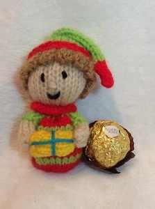 KNITTING PATTERN - Christmas Elf with Present chocolate cover Ferrero Rocher - Picture 1 of 1