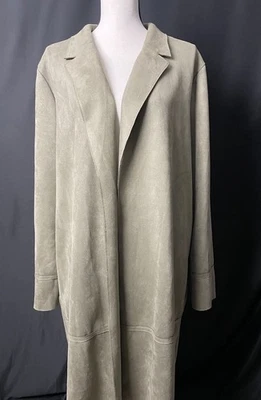 Gabardina Zara imitación gamuza verde oliva frente abierto chaqueta manga larga talla XL Foto 1 de 4