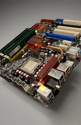 ASUS P5K-E Mainboard + Intel Core 2 Quad Q8200 + 6 GB DDR2 RAM - Bild 1 von 4