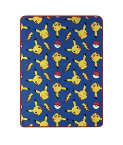 NEU POKEMON SUPER PLÜSCH WEICHE WERFDECKE 46X60 PIKACHU NORDWEST NEU MIT ETIKETT - Bild 1 von 5