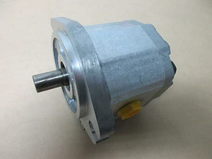 SAUER DANFOSS HYDRAULIC PUMP SNM2 SNM2.L/8 CI06 ME04 1H NEW - Picture 1 of 3
