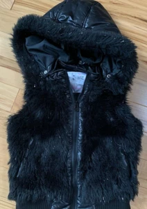 JUSTICE Black Faux Fur Hooded Outerwear VEST Sz 6-7 Girl Sparkle Accent - Picture 1 of 5