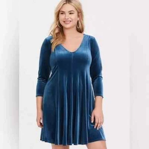 Torrid Mini Abito Donna Velluto Scanalato Tg 2X Teal Manica Lunga Scollo a V Schiena (2) - Foto 1 di 12