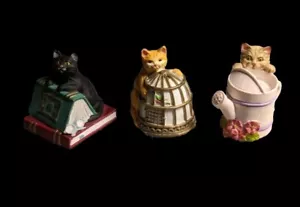 Vintage 1995 Set di 3 Figurine Miniature Lenox Gatto Vittoriano Ditale Da Collezione - Foto 1 di 24