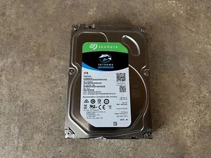 DISCO DURO INTERNO SEAGATE SKYHAWK ST3000VX010 3 TB 2E3166-300 SATA ULEB-3 - Imagen 1 de 6