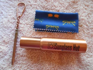 Sunglass Hut International Antireflective Lens Cleaner Kit - Bild 1 von 5