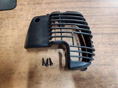 Weedeater Featherlite XT260 711795 String Trimmer Rear Shroud 545011004 - Image 1 of 4