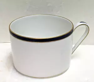 Limoges France Fabrique par CHASTAGNER Coffee / Tea Cup /Mug W 3" / H 2" - Picture 1 of 2