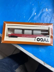 De colección Tyco Ho #242-D ""Skid Flat con Culverts Great Northern"" caja original nueva - Imagen 1 de 2